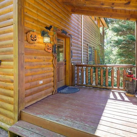 Secluded And Wooded Wears Valley Cabin With Fire Pit! Sevierville Eksteriør bilde