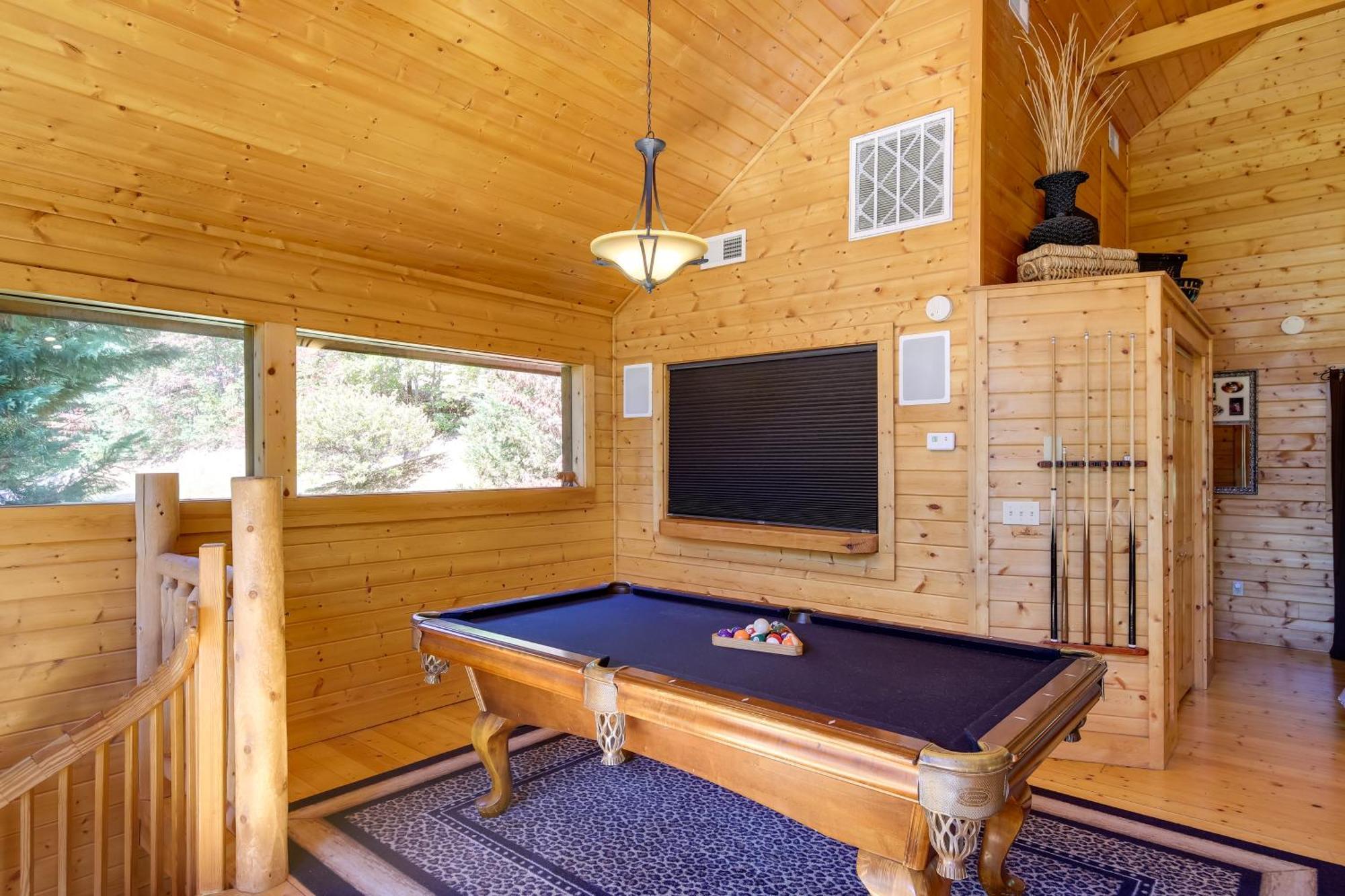 Secluded And Wooded Wears Valley Cabin With Fire Pit! Sevierville Eksteriør bilde